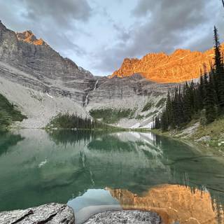 Alpine lake wallpaper