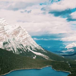 Alpine lake wallpaper