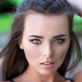 Woman face wallpaper