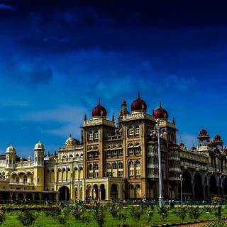 Historical monuments wallpaper