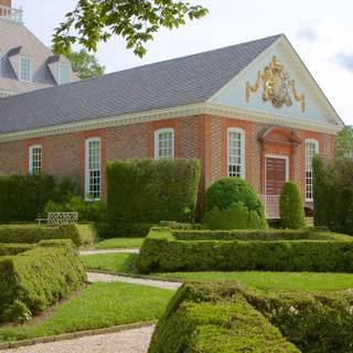 Williamsburg wallpaper