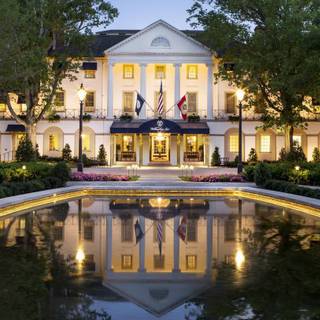 Williamsburg wallpaper