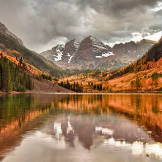 Autumn mountain HD wallpaper