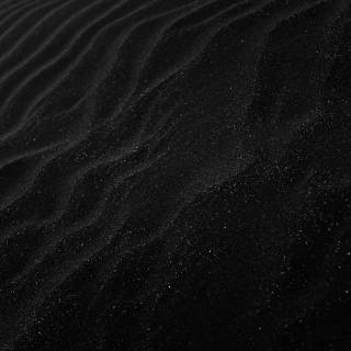 All black desktop wallpaper