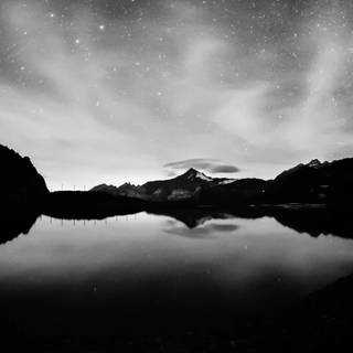 Desktop dark mode wallpaper