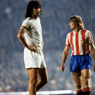 Mario Kempes wallpaper