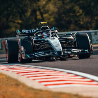 F1 HD iPhone wallpaper