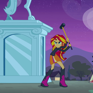 Sledgehammer girl wallpaper