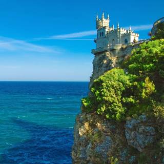 Irish castle wallpaper