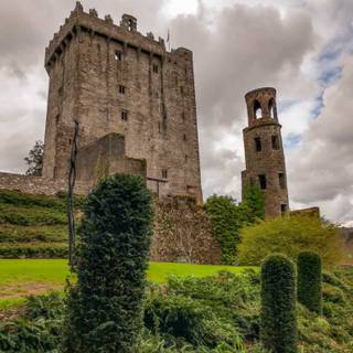 Irish castle wallpaper