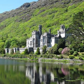 Irish castle wallpaper