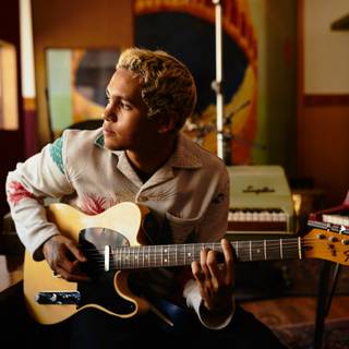 Desktop Dominic Fike wallpaper