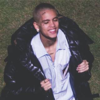 Desktop Dominic Fike wallpaper