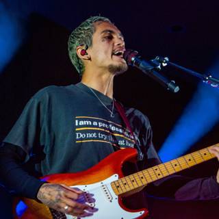 Desktop Dominic Fike wallpaper