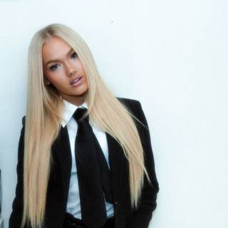 Can't Fake It wallpaper