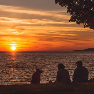 Sunset couple wallpaper