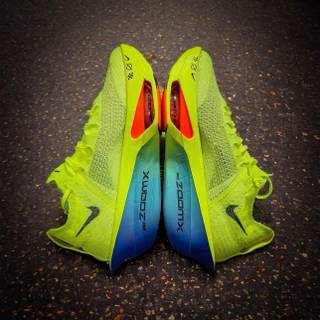 Nike Alphafly wallpaper