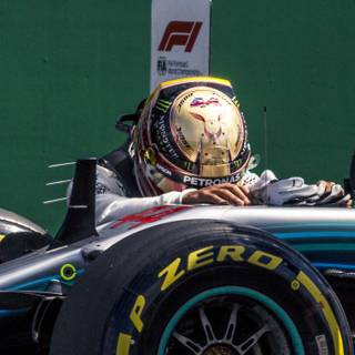 Lewis Hamilton laptop wallpaper