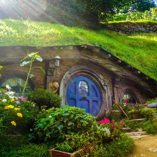 Hobbit Hole desktop wallpaper