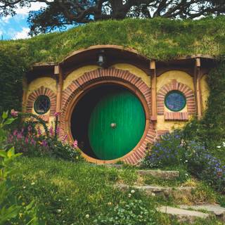 Hobbit Hole desktop wallpaper