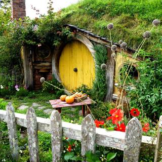 Hobbit Hole desktop wallpaper