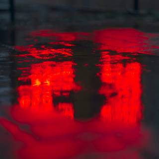 Red screen wallpaper