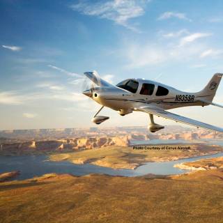 Cirrus SR22 wallpaper