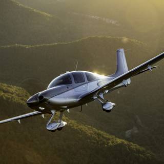 Cirrus SR22 wallpaper