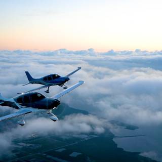 Cirrus SR22 wallpaper