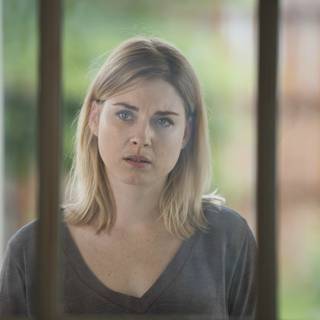 Alexandra Breckenridge desktop wallpaper