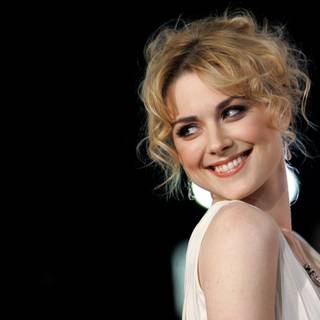 Alexandra Breckenridge desktop wallpaper