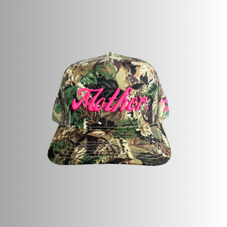 Camouflage hat wallpaper