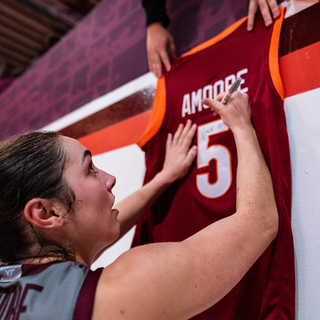 Georgia Amoore wallpaper