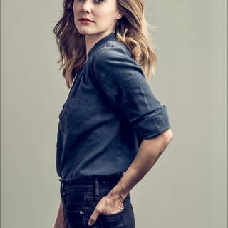 Julianna Guill wallpaper