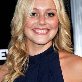 Julianna Guill wallpaper