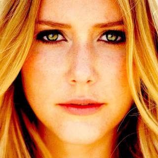 Julianna Guill wallpaper