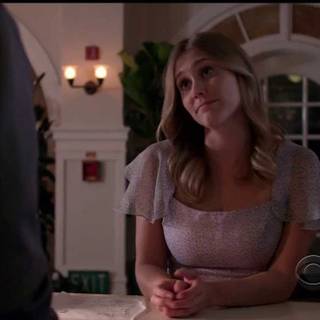 Julianna Guill wallpaper