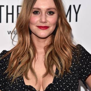 Julianna Guill wallpaper