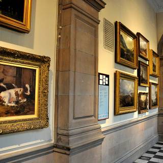 Museum aesthetic wallpaper