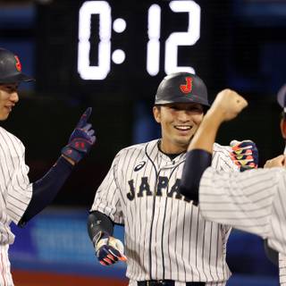 Seiya Suzuki wallpaper