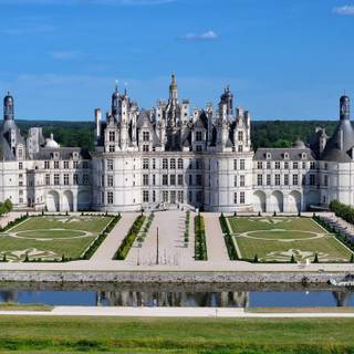 Chambord wallpaper