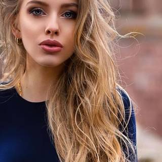 Alexa Breit wallpaper