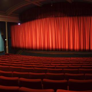 Theatre aesthetic PC wallpaper