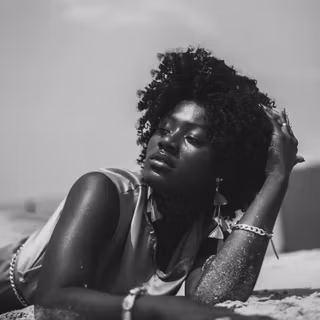 Black and white vertical wallpaper