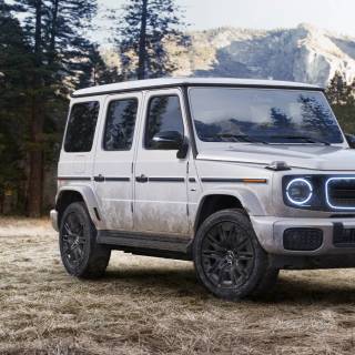 G Wagon white wallpaper