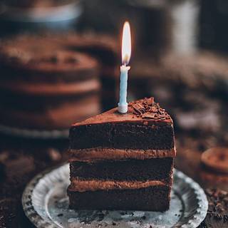 Dark birthday cake wallpaper