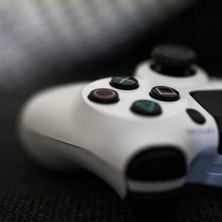 Gamer white wallpaper