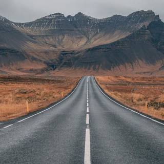 Depth Effect iPhone wallpaper