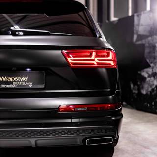 Audi Q7 2016 black wallpaper