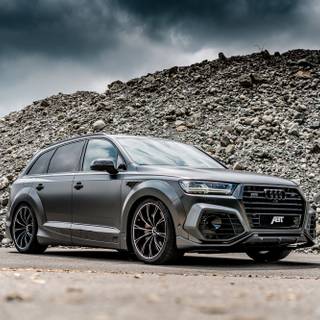 Audi Q7 2016 black wallpaper